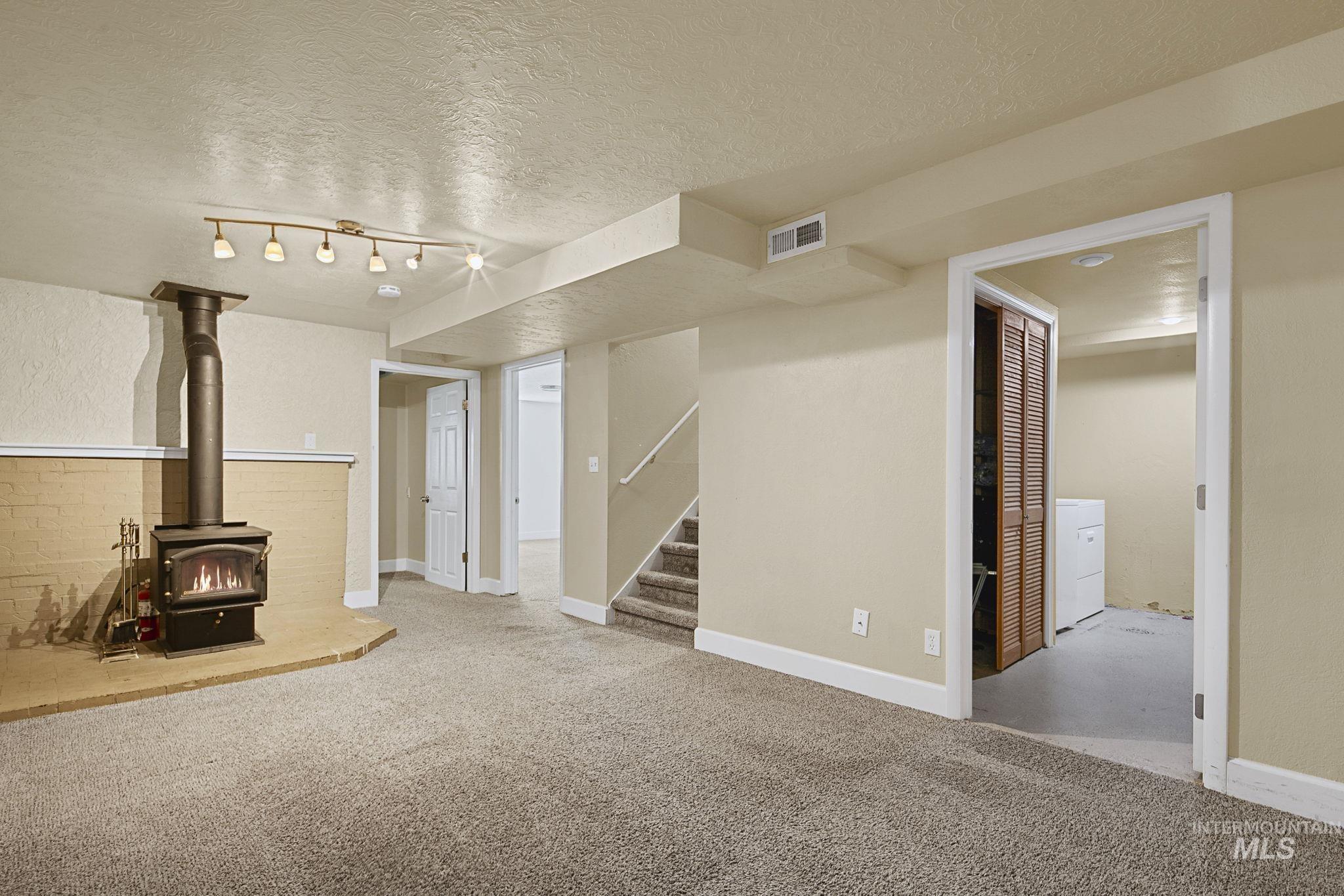 2510 S Broxon St, Boise, Idaho 83705, 4 Bedrooms, 2 Bathrooms, Residential For Sale, Price $480,000,MLS 98990151