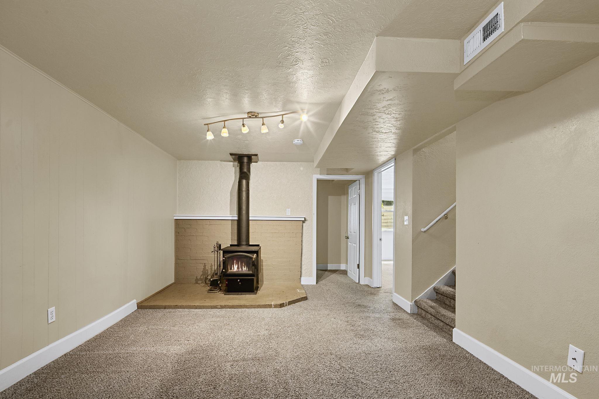 2510 S Broxon St, Boise, Idaho 83705, 4 Bedrooms, 2 Bathrooms, Residential For Sale, Price $480,000,MLS 98990151