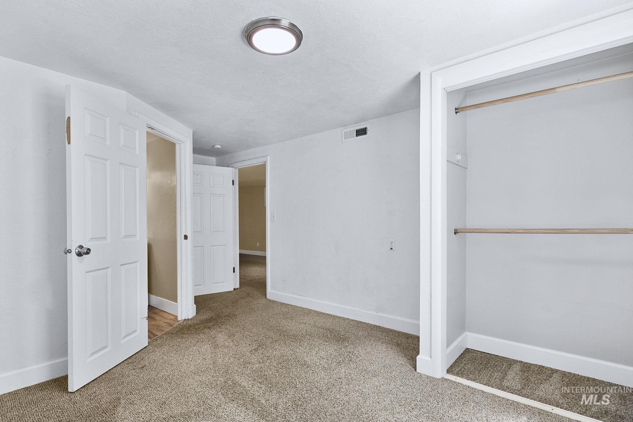 2510 S Broxon St, Boise, Idaho 83705, 4 Bedrooms, 2 Bathrooms, Residential For Sale, Price $480,000,MLS 98990151