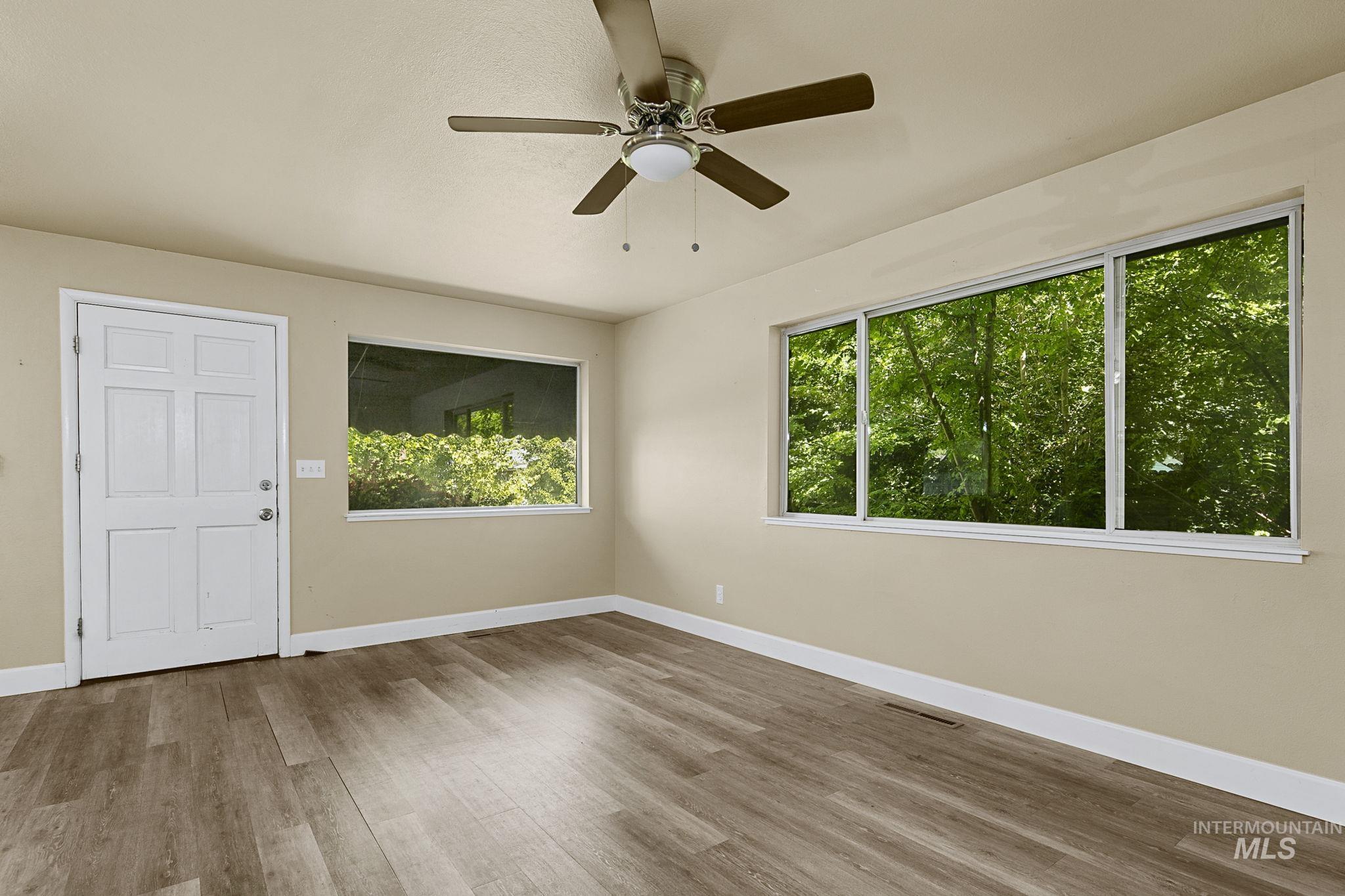 2510 S Broxon St, Boise, Idaho 83705, 4 Bedrooms, 2 Bathrooms, Residential For Sale, Price $480,000,MLS 98990151