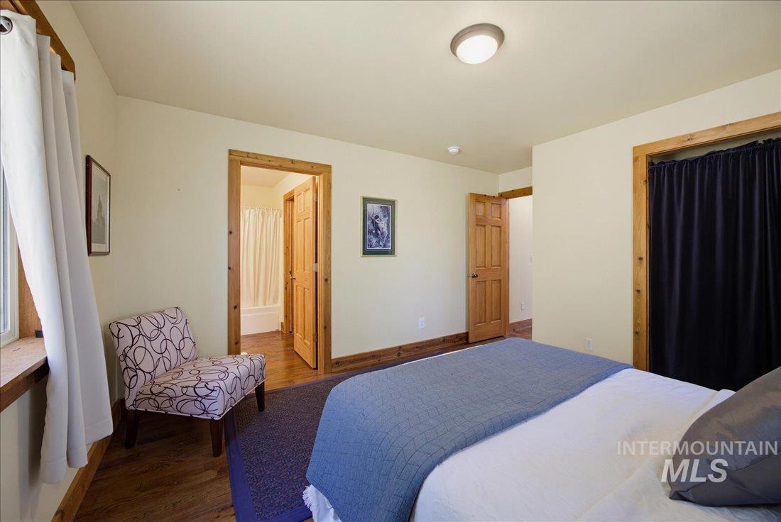 51 Ranch Cir, Cascade, Idaho 83611, 2 Bedrooms, 2 Bathrooms, Residential For Sale, Price $549,900,MLS 98990155