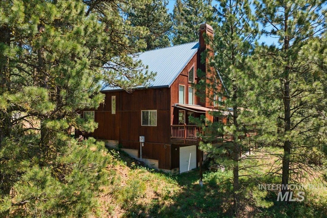 51 Ranch Cir, Cascade, Idaho 83611, 2 Bedrooms, 2 Bathrooms, Residential For Sale, Price $549,900,MLS 98990155