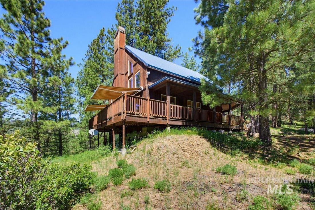 51 Ranch Cir, Cascade, Idaho 83611, 2 Bedrooms, 2 Bathrooms, Residential For Sale, Price $549,900,MLS 98990155