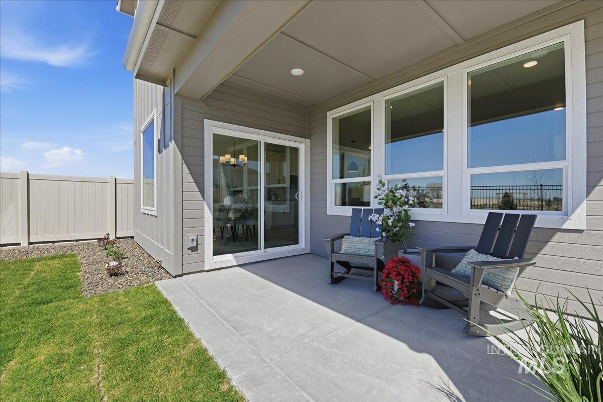 976 S Maximus Ave, Nampa, Idaho 83687, 4 Bedrooms, 2.5 Bathrooms, Residential For Sale, Price $434,900,MLS 98990156