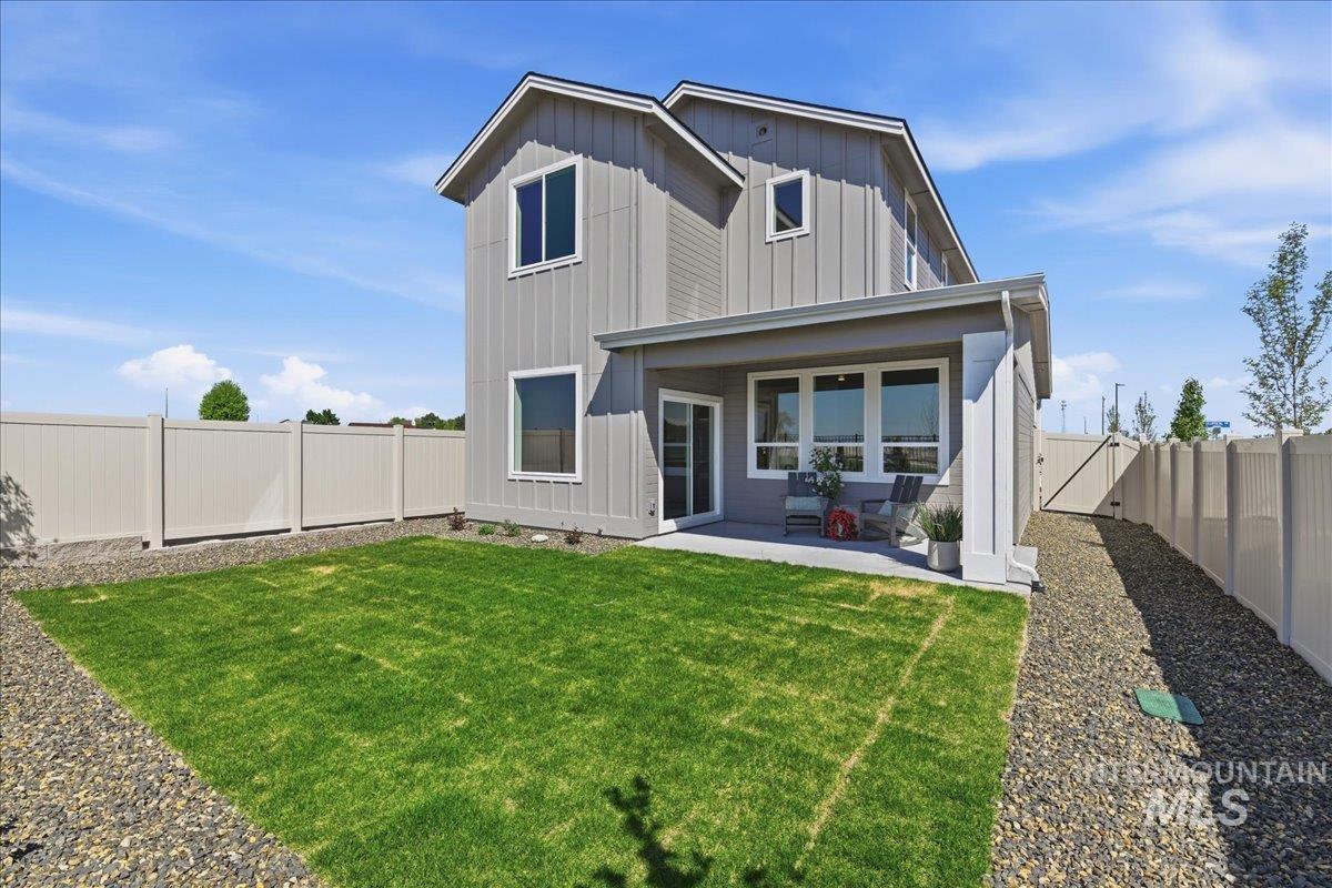 976 S Maximus Ave, Nampa, Idaho 83687, 4 Bedrooms, 2.5 Bathrooms, Residential For Sale, Price $434,900,MLS 98990156