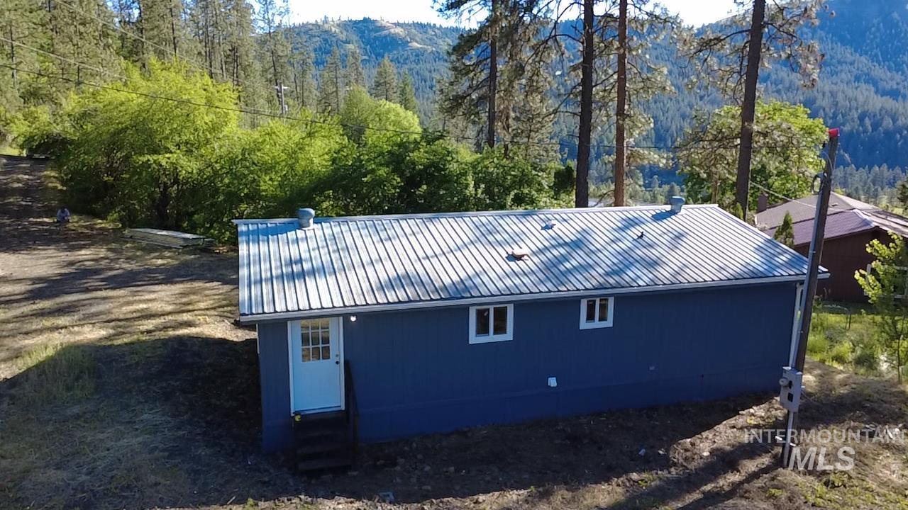151 VIEW ROAD, Kamiah, Idaho 83536, 2 Bedrooms, 2 Bathrooms, Residential For Sale, Price $254,900,MLS 98990158