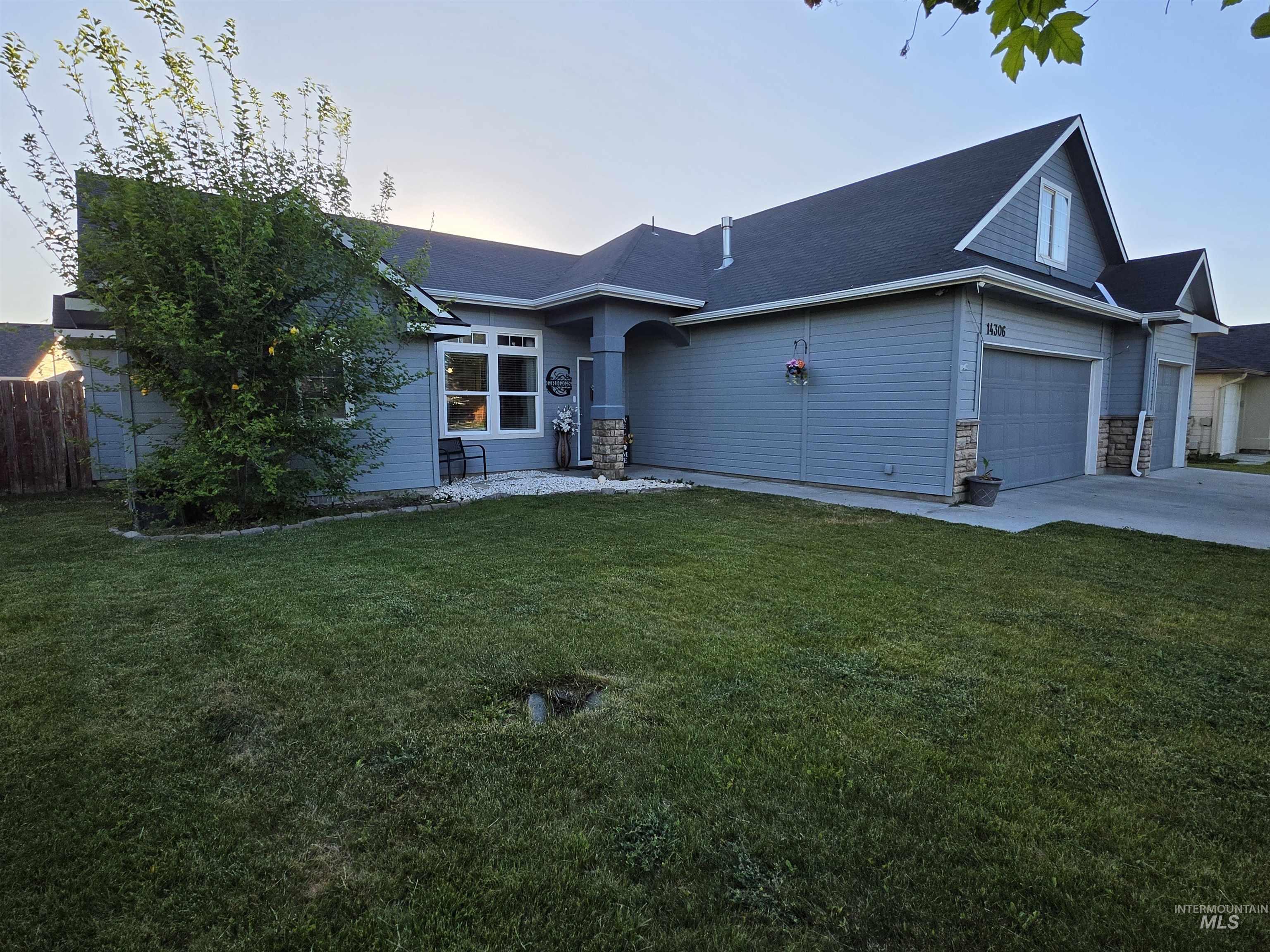 14306 N Mission Pointe Loop, Nampa, Idaho 83651, 4 Bedrooms, 2 Bathrooms, Residential For Sale, Price $429,000,MLS 98990167