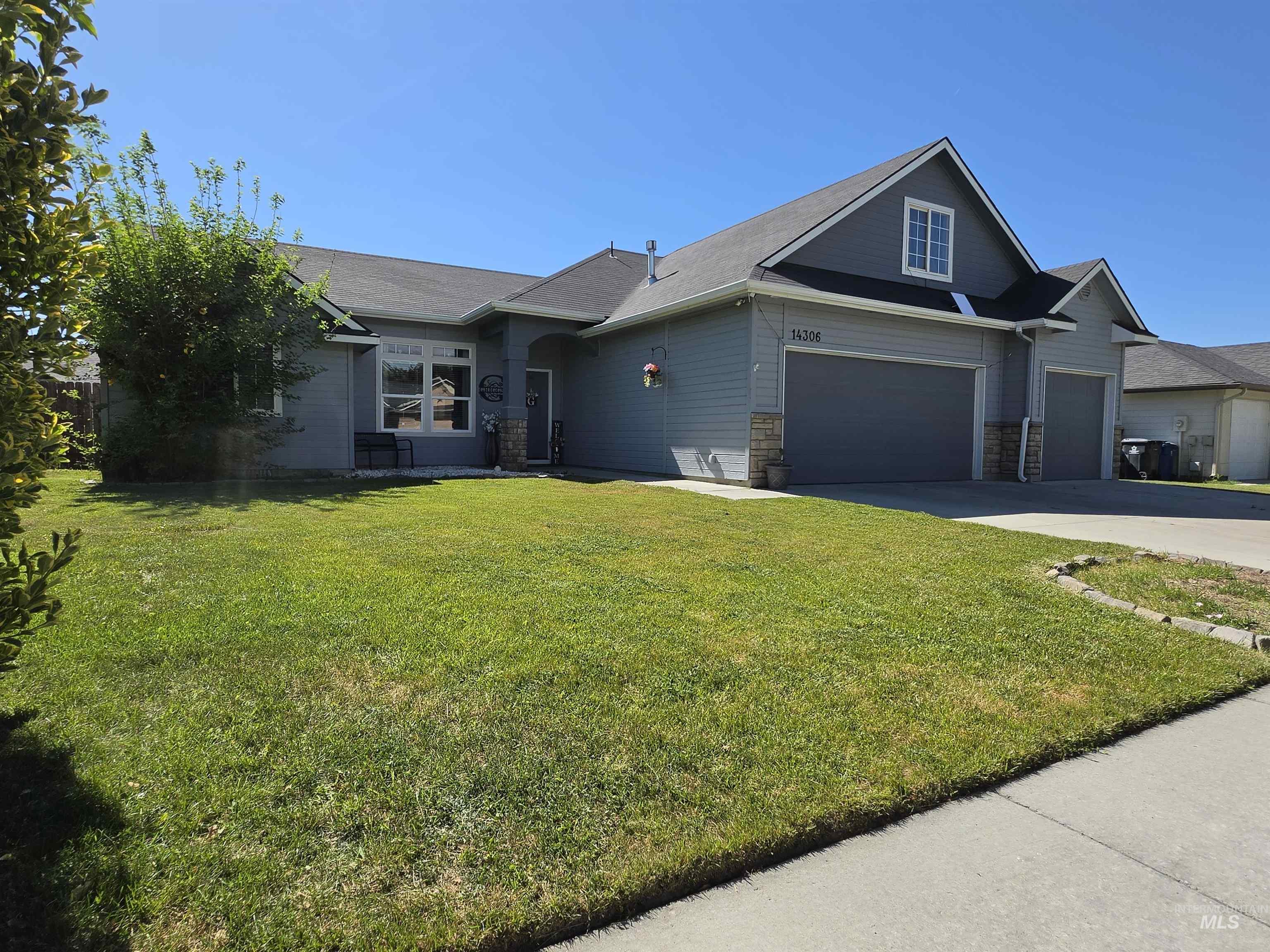 14306 N Mission Pointe Loop, Nampa, Idaho 83651, 4 Bedrooms, 2 Bathrooms, Residential For Sale, Price $429,000,MLS 98990167