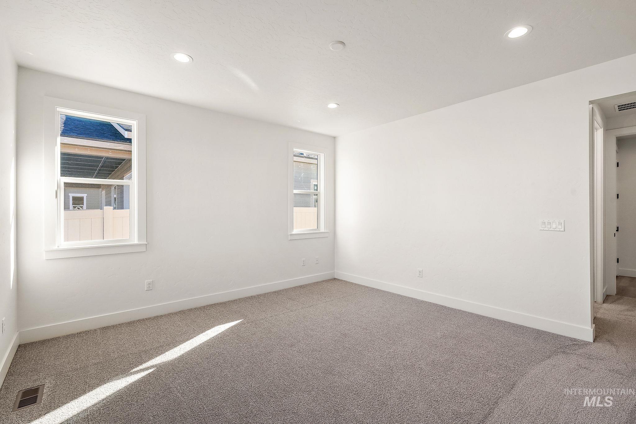8940 W Teratai St., Star, Idaho 83669, 3 Bedrooms, 2.5 Bathrooms, Residential For Sale, Price $724,990,MLS 98990168