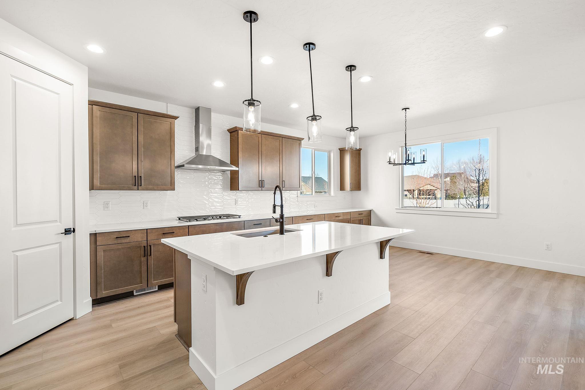 8940 W Teratai St., Star, Idaho 83669, 3 Bedrooms, 2.5 Bathrooms, Residential For Sale, Price $724,990,MLS 98990168
