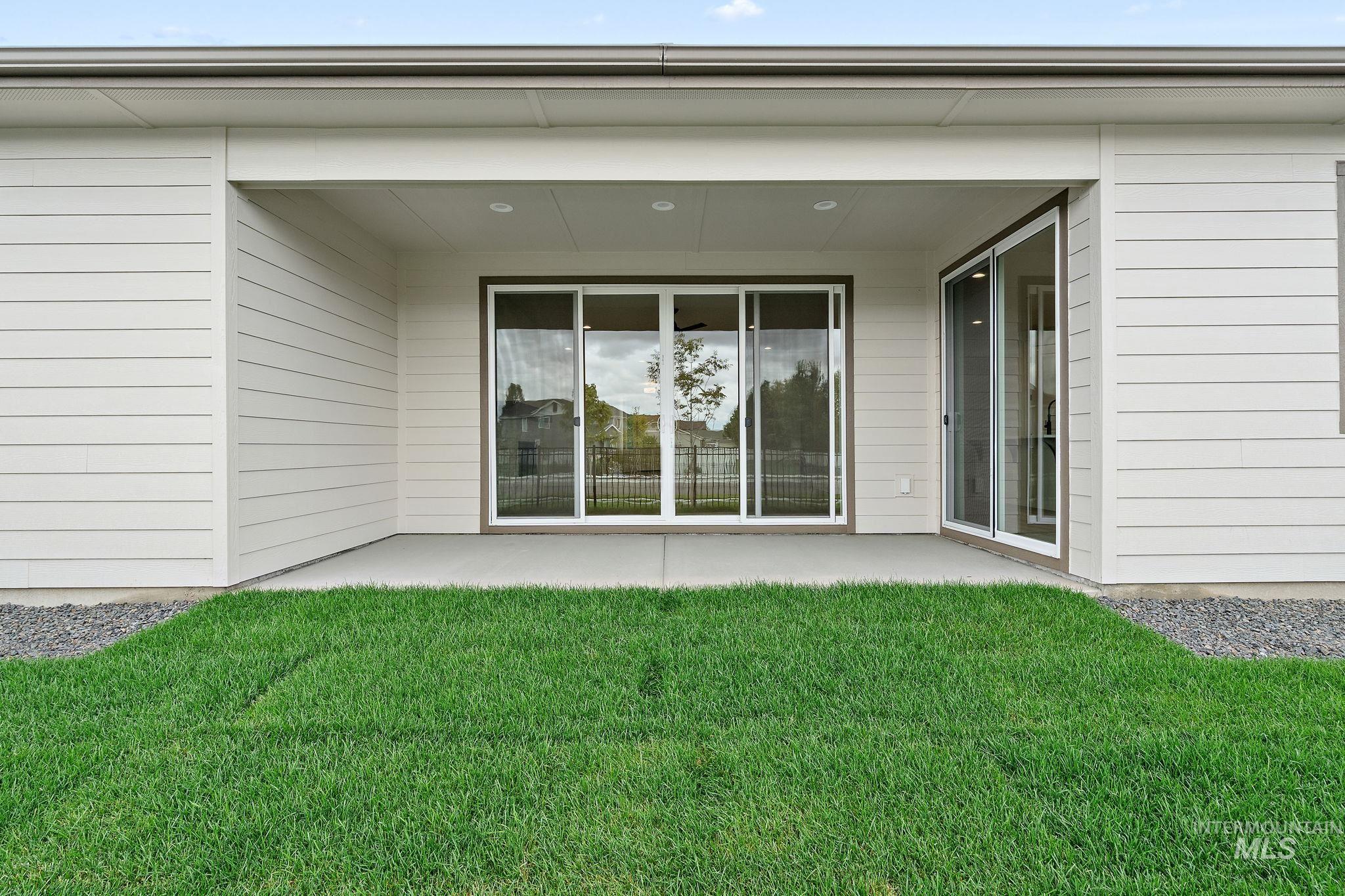 8940 W Teratai St., Star, Idaho 83669, 3 Bedrooms, 2.5 Bathrooms, Residential For Sale, Price $724,990,MLS 98990168