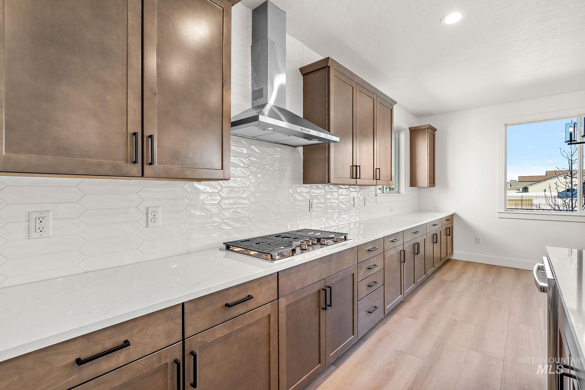8940 W Teratai St., Star, Idaho 83669, 3 Bedrooms, 2.5 Bathrooms, Residential For Sale, Price $724,990,MLS 98990168