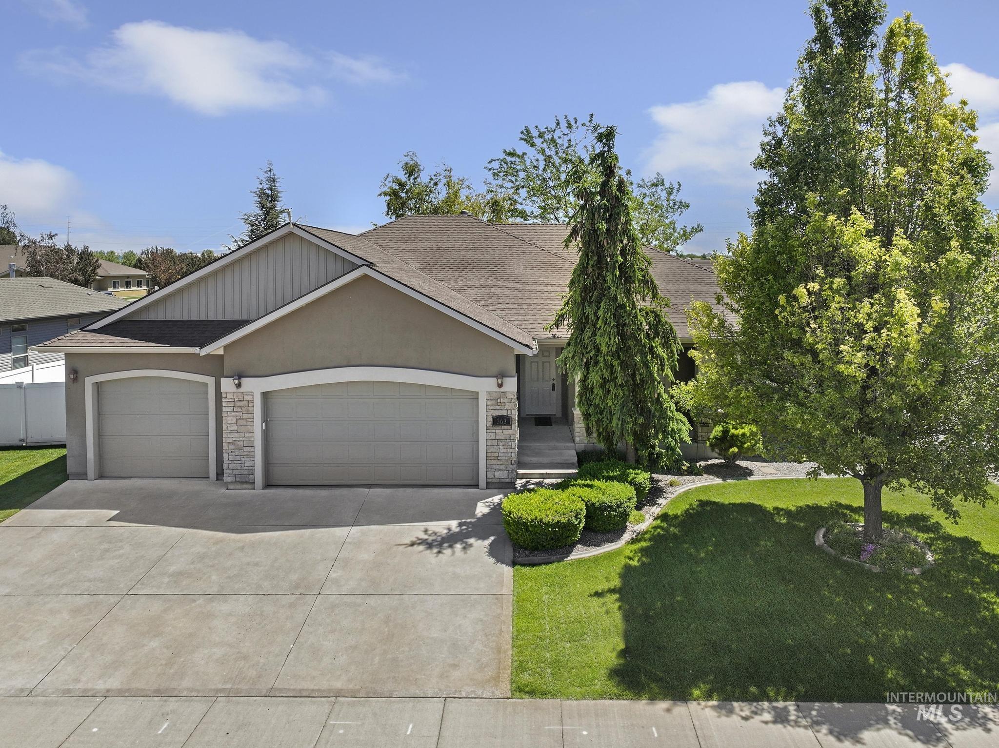363 Arrowhead Path, Twin Falls, Idaho 83301, 3 Bedrooms, 2 Bathrooms, Residential For Sale, Price $448,000,MLS 98990169