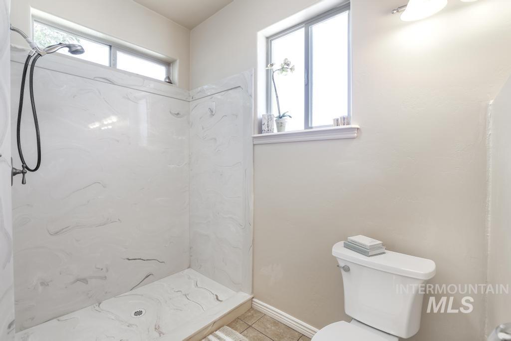 363 Arrowhead Path, Twin Falls, Idaho 83301, 3 Bedrooms, 2 Bathrooms, Residential For Sale, Price $448,000,MLS 98990169