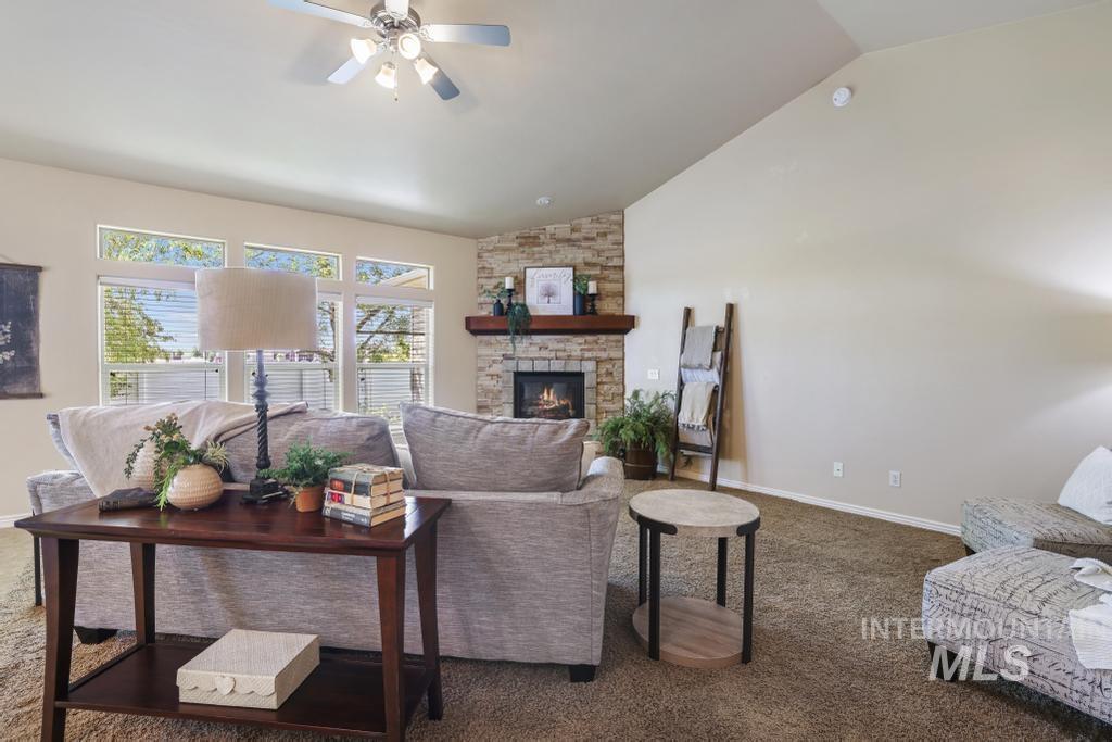 363 Arrowhead Path, Twin Falls, Idaho 83301, 3 Bedrooms, 2 Bathrooms, Residential For Sale, Price $448,000,MLS 98990169