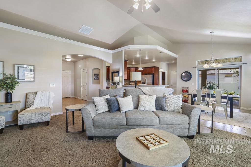 363 Arrowhead Path, Twin Falls, Idaho 83301, 3 Bedrooms, 2 Bathrooms, Residential For Sale, Price $448,000,MLS 98990169
