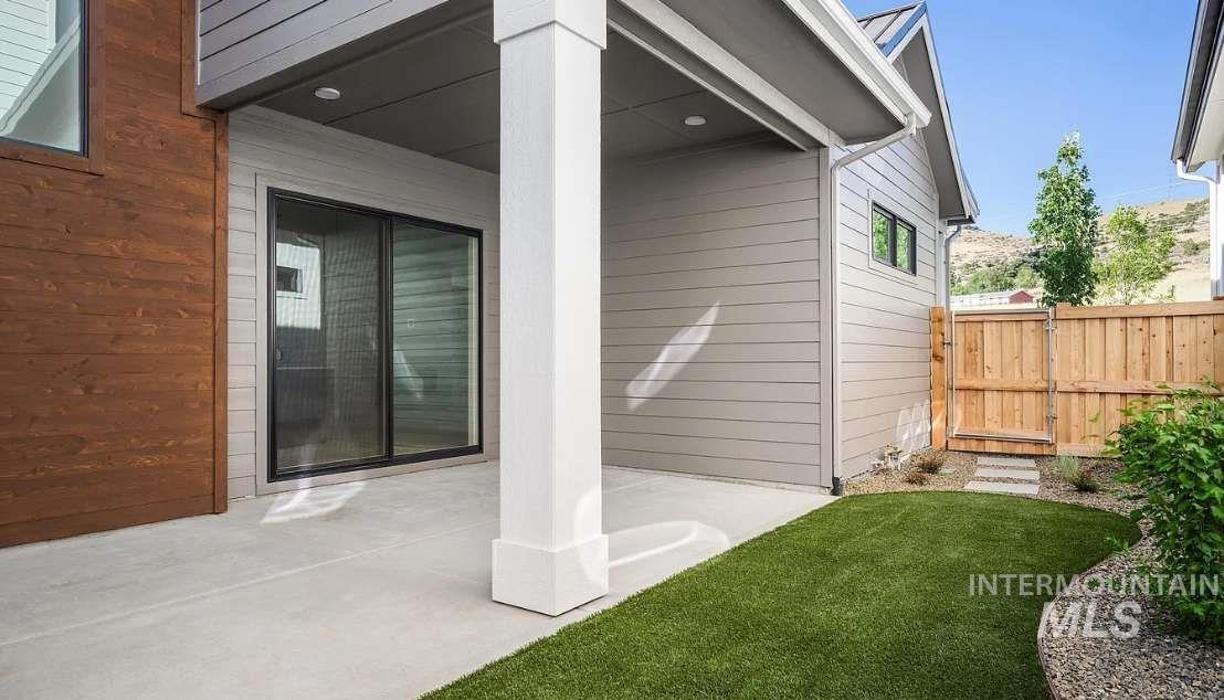 11693 N Rabbitbrush Way, Boise, Idaho 83714, 3 Bedrooms, 3 Bathrooms, Residential For Sale, Price $737,000,MLS 98990176