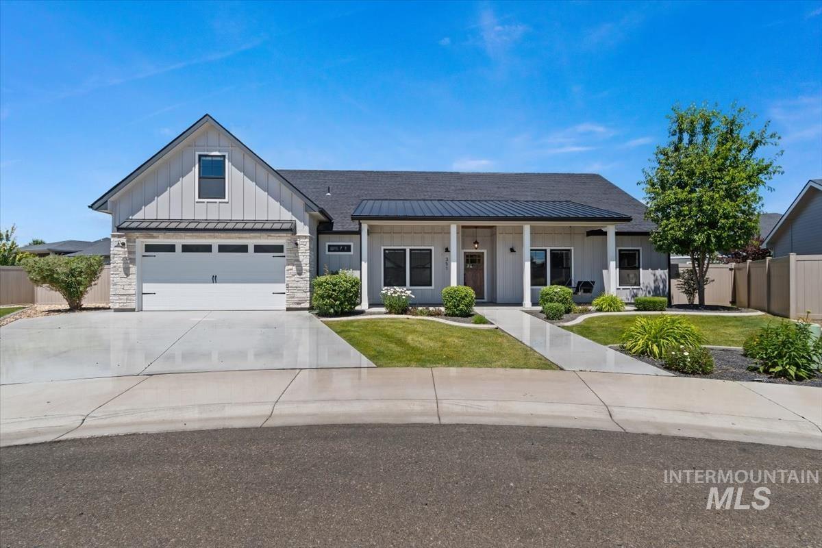 351 Lodgepole Ct, Fruitland, Idaho 83619, 5 Bedrooms, 3.5 Bathrooms, Residential For Sale, Price $625,000,MLS 98990182