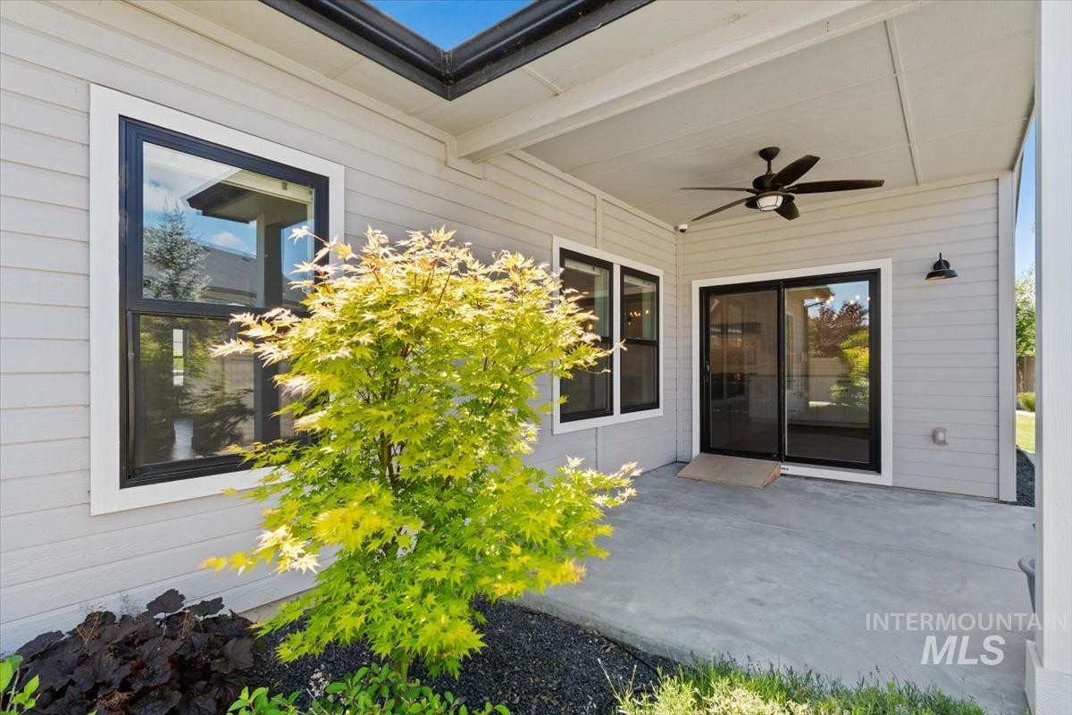 351 Lodgepole Ct, Fruitland, Idaho 83619, 5 Bedrooms, 3.5 Bathrooms, Residential For Sale, Price $625,000,MLS 98990182
