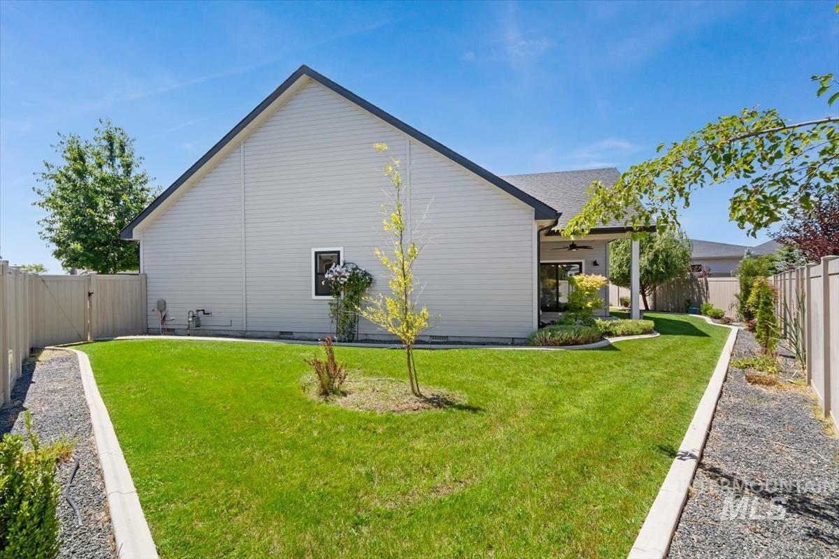 351 Lodgepole Ct, Fruitland, Idaho 83619, 5 Bedrooms, 3.5 Bathrooms, Residential For Sale, Price $625,000,MLS 98990182
