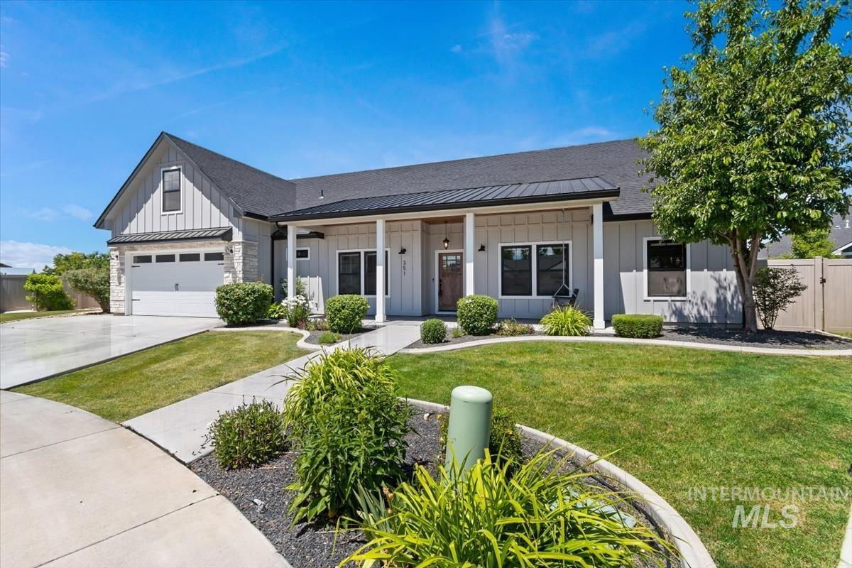 351 Lodgepole Ct, Fruitland, Idaho 83619, 5 Bedrooms, 3.5 Bathrooms, Residential For Sale, Price $625,000,MLS 98990182