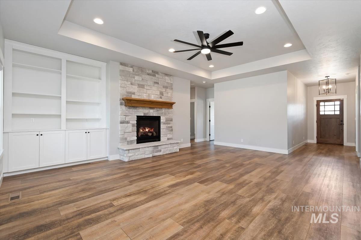 351 Lodgepole Ct, Fruitland, Idaho 83619, 5 Bedrooms, 3.5 Bathrooms, Residential For Sale, Price $625,000,MLS 98990182