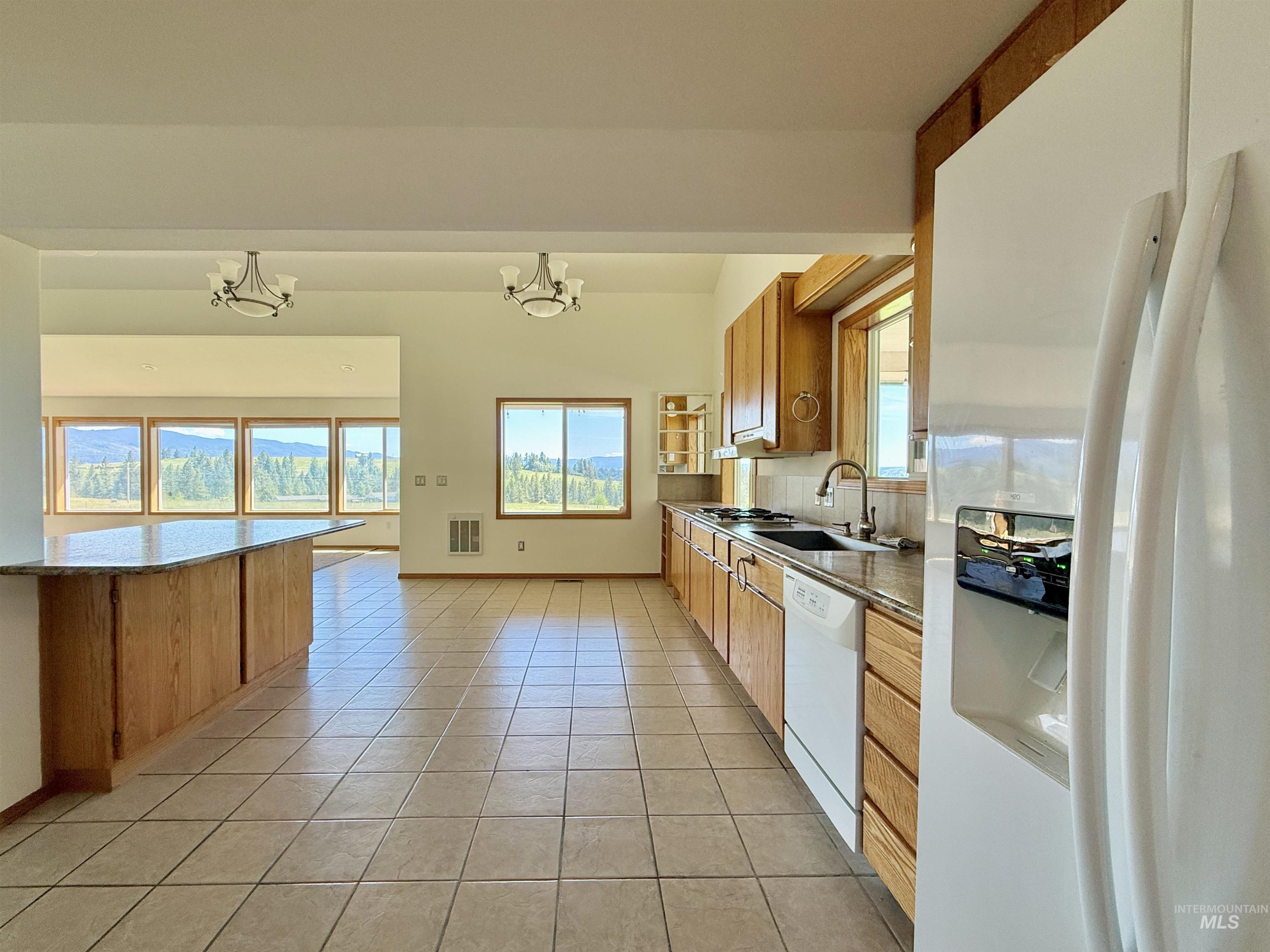 168 Williams Rd., Kooskia, Idaho 83539, 3 Bedrooms, 2 Bathrooms, Residential For Sale, Price $569,000,MLS 98990186