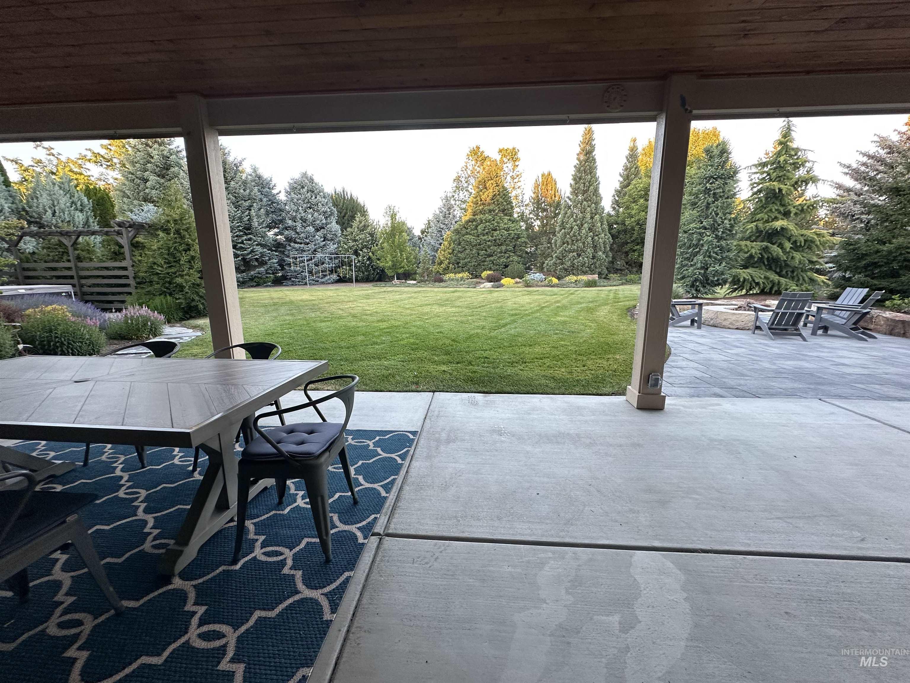 2850 S Kingsbury Way, Eagle, Idaho 83616, 6 Bedrooms, 5.5 Bathrooms, Residential For Sale, Price $2,199,000, 98990194