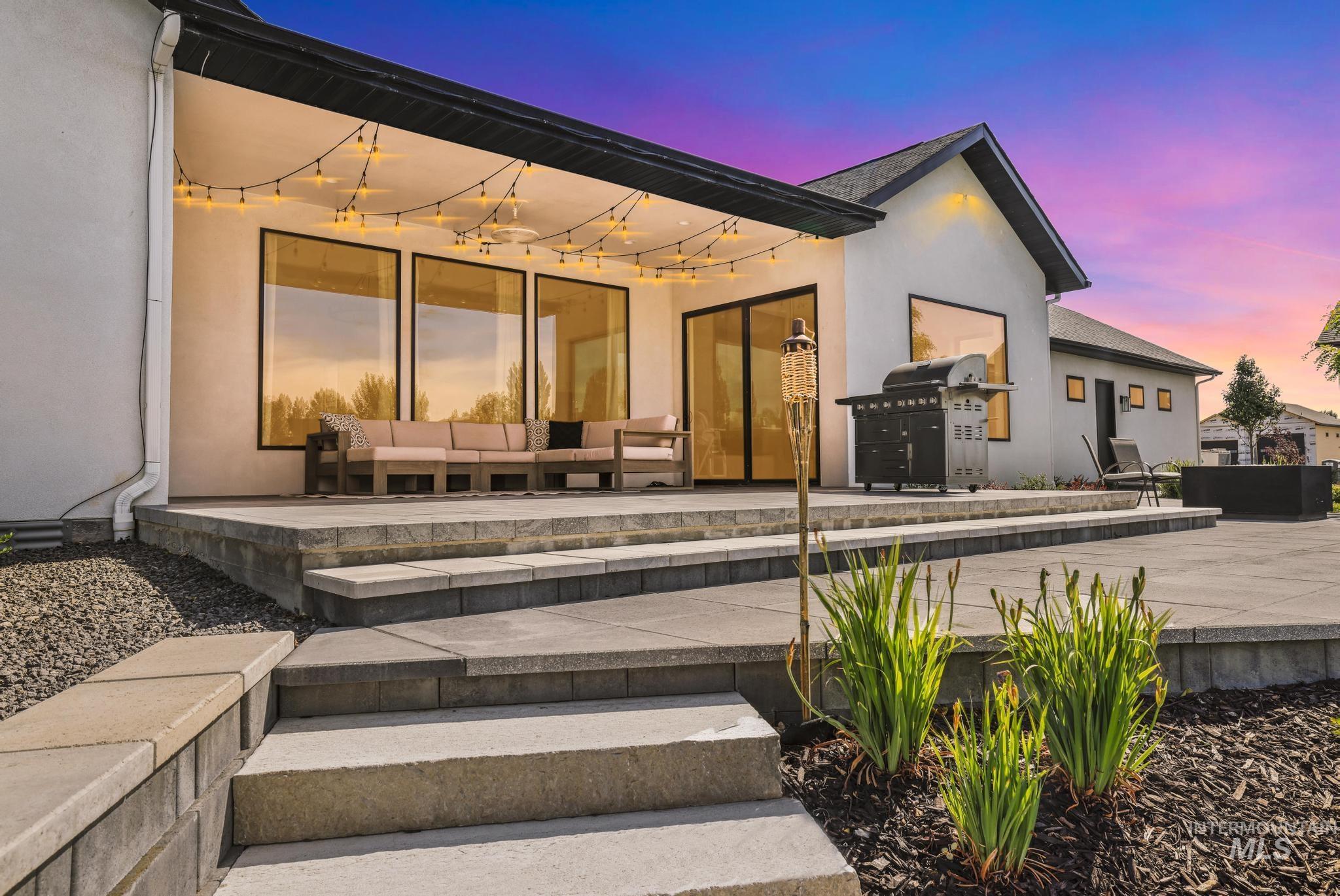3352 E 4028 N, Twin Falls, Idaho 83301, 4 Bedrooms, 2.5 Bathrooms, Residential For Sale, Price $1,350,000,MLS 98990201
