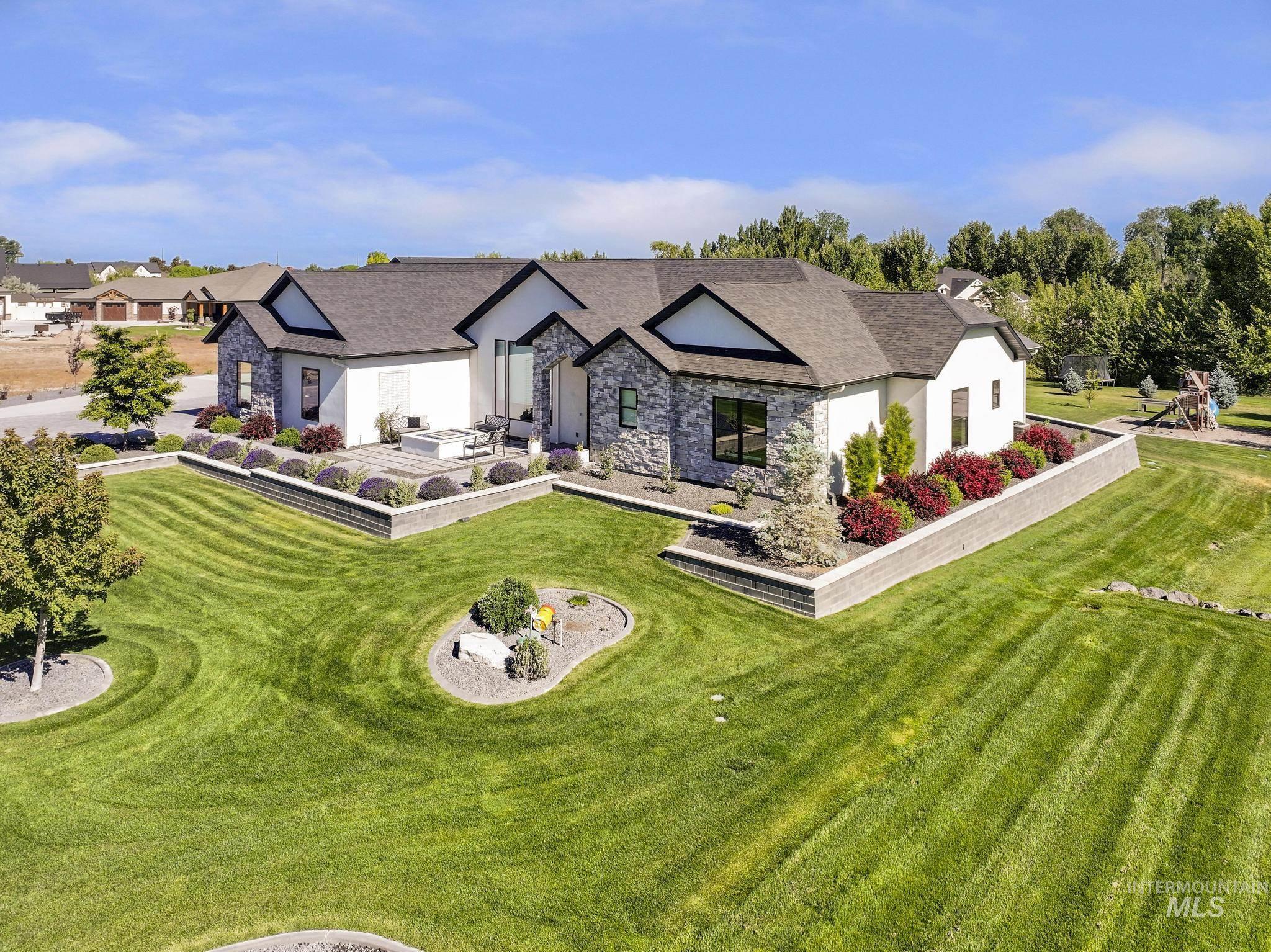 3352 E 4028 N, Twin Falls, Idaho 83301, 4 Bedrooms, 2.5 Bathrooms, Residential For Sale, Price $1,350,000,MLS 98990201