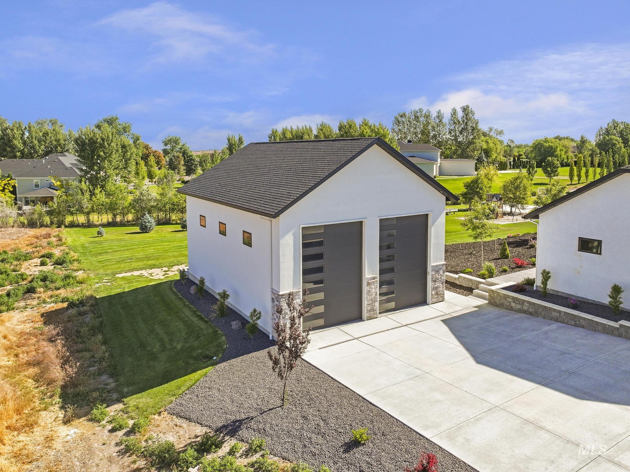 3352 E 4028 N, Twin Falls, Idaho 83301, 4 Bedrooms, 2.5 Bathrooms, Residential For Sale, Price $1,350,000,MLS 98990201