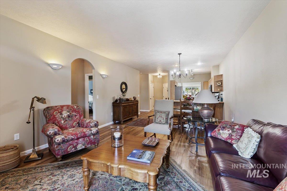 100 E Sedgewick, Meridian, Idaho 83646, 2 Bedrooms, 2 Bathrooms, Residential For Sale, Price $350,000,MLS 98990203