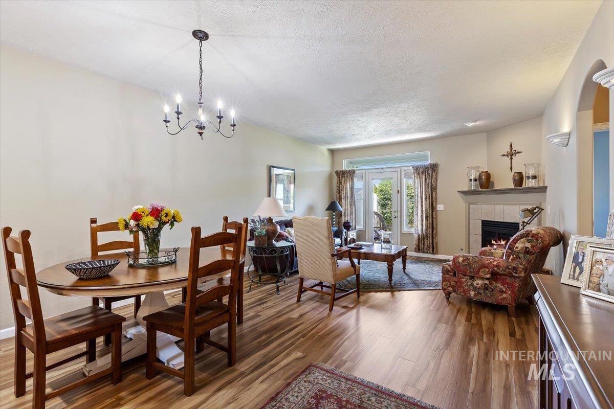 100 E Sedgewick, Meridian, Idaho 83646, 2 Bedrooms, 2 Bathrooms, Residential For Sale, Price $350,000,MLS 98990203