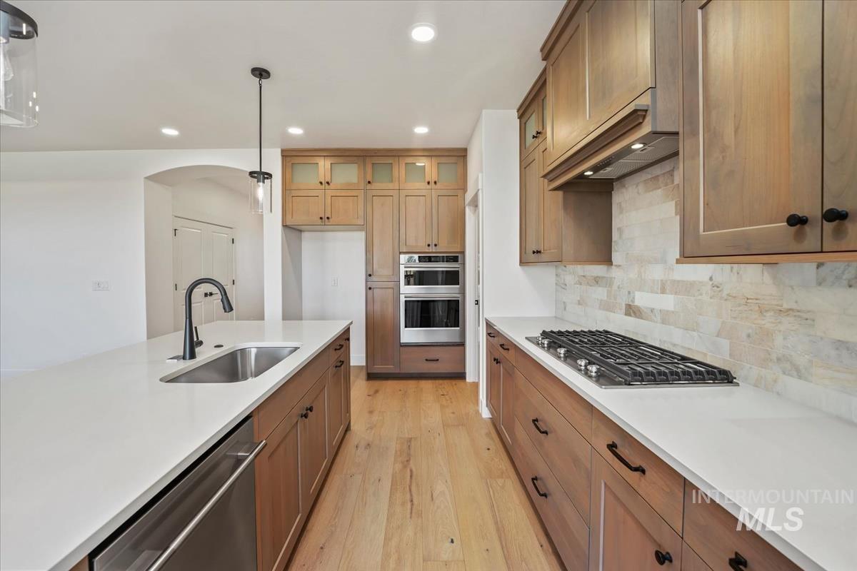 11049 W Lahinch Ln, Kuna, Idaho 83634-0000, 3 Bedrooms, 2 Bathrooms, Residential For Sale, Price $579,880,MLS 98990207
