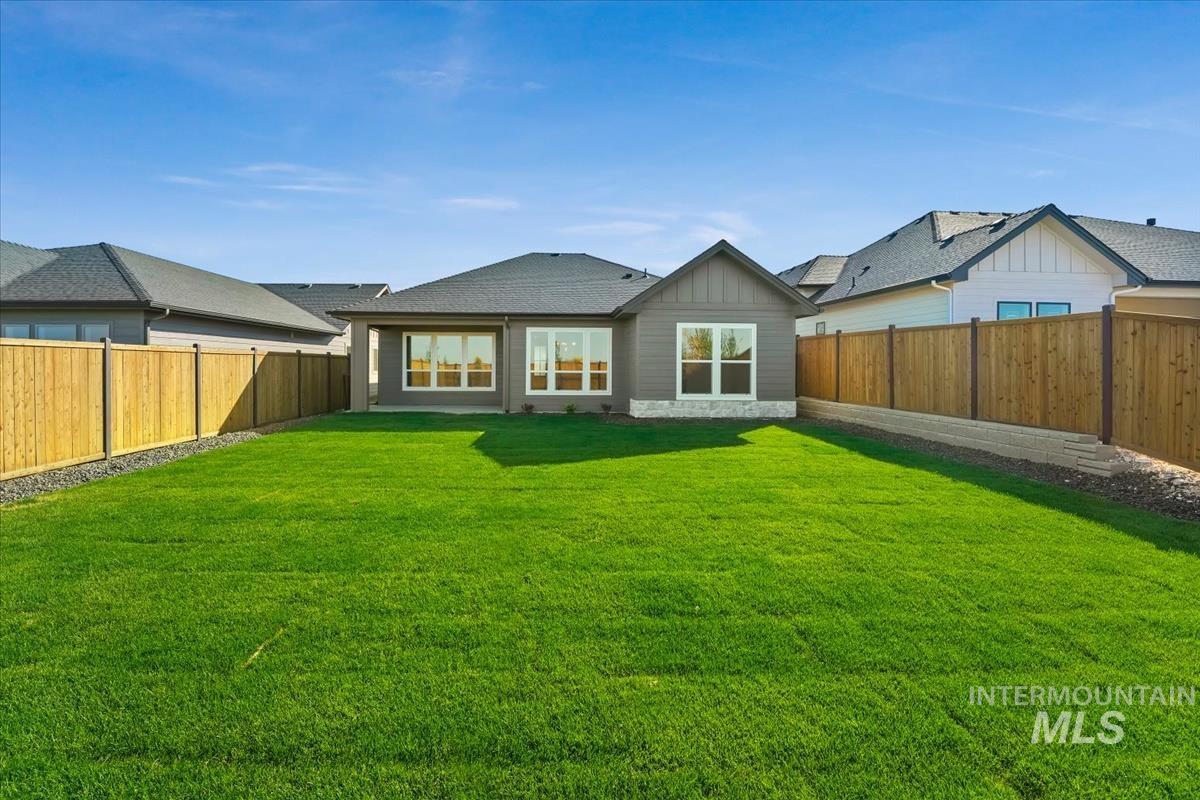11049 W Lahinch Ln, Kuna, Idaho 83634-0000, 3 Bedrooms, 2 Bathrooms, Residential For Sale, Price $579,880,MLS 98990207