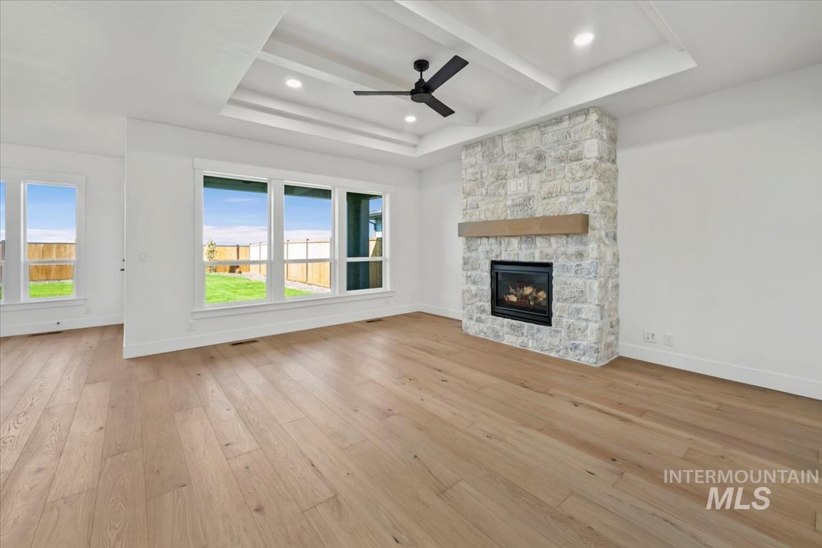 11049 W Lahinch Ln, Kuna, Idaho 83634-0000, 3 Bedrooms, 2 Bathrooms, Residential For Sale, Price $579,880,MLS 98990207
