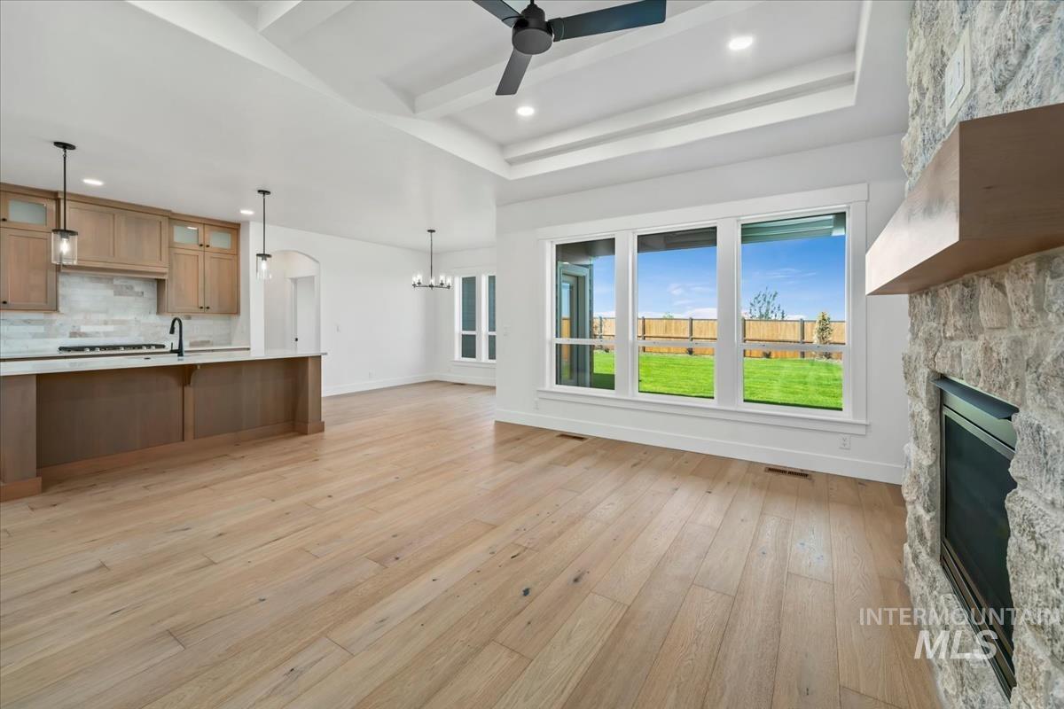 11049 W Lahinch Ln, Kuna, Idaho 83634-0000, 3 Bedrooms, 2 Bathrooms, Residential For Sale, Price $579,880,MLS 98990207