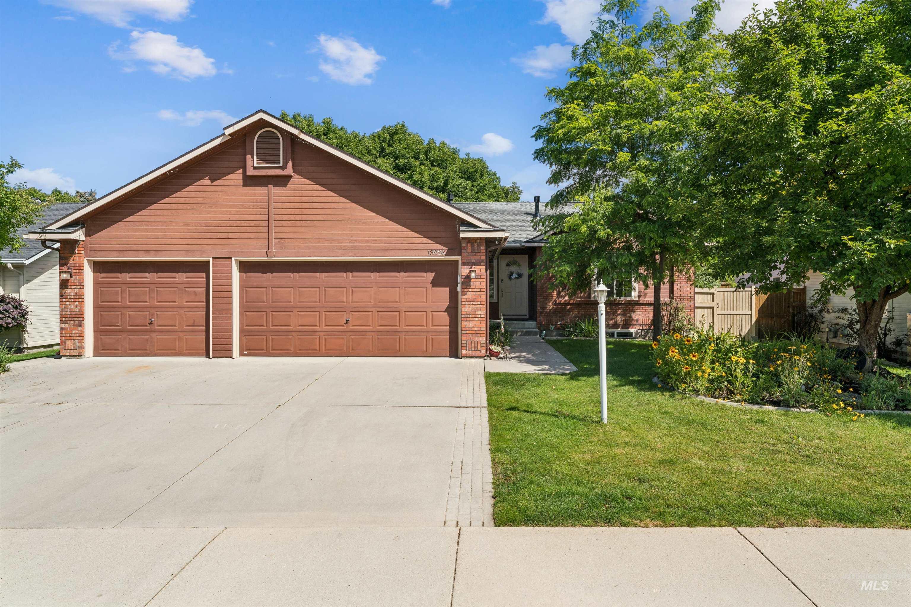 13926 W Cortina, Boise, Idaho 83713, 5 Bedrooms, 3 Bathrooms, Residential For Sale, Price $599,999,MLS 98990212
