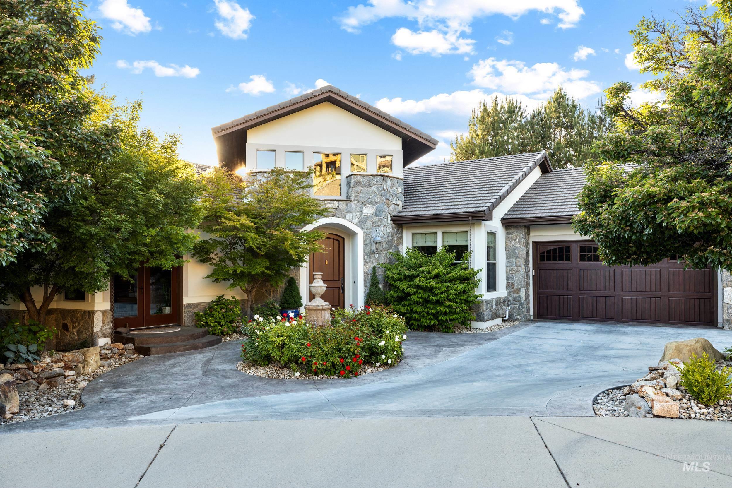 2584 E Varco Via Ct, Boise, Idaho 83712, 4 Bedrooms, 3.5 Bathrooms, Residential For Sale, Price $2,199,000,MLS 98990214
