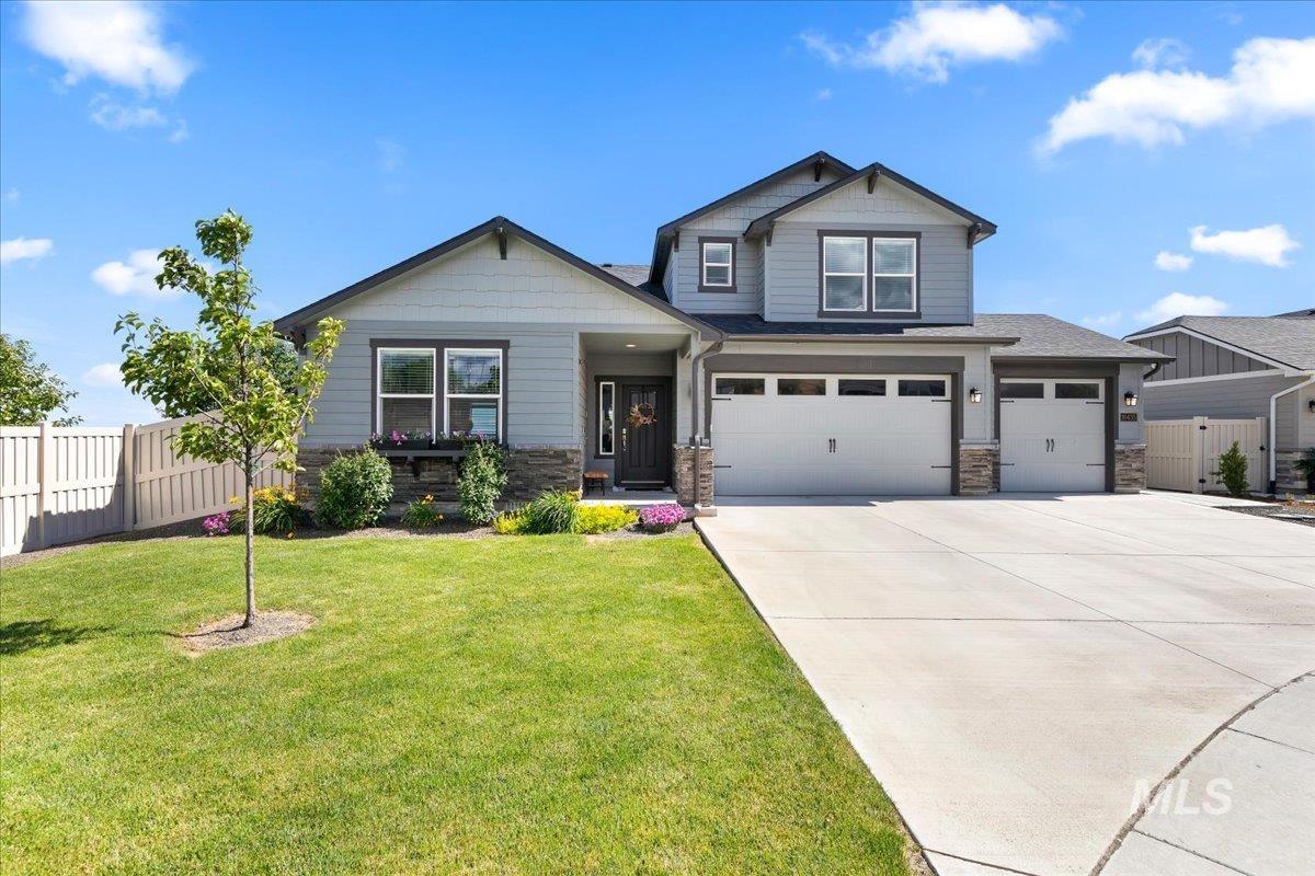 10435 W Royal Fern Ct., Star, Idaho 83669, 5 Bedrooms, 3 Bathrooms, Residential For Sale, Price $715,000, 98990224