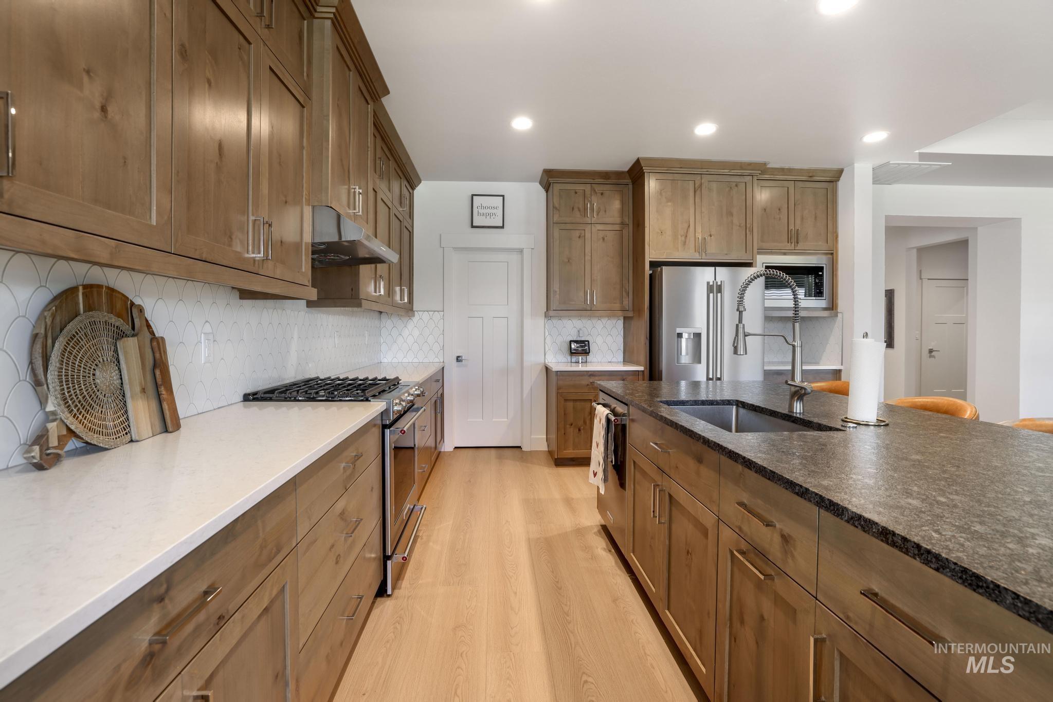 352 Maxine Lane W, Kimberly, Idaho 83341, 4 Bedrooms, 3.5 Bathrooms, Residential For Sale, Price $744,000,MLS 98990230