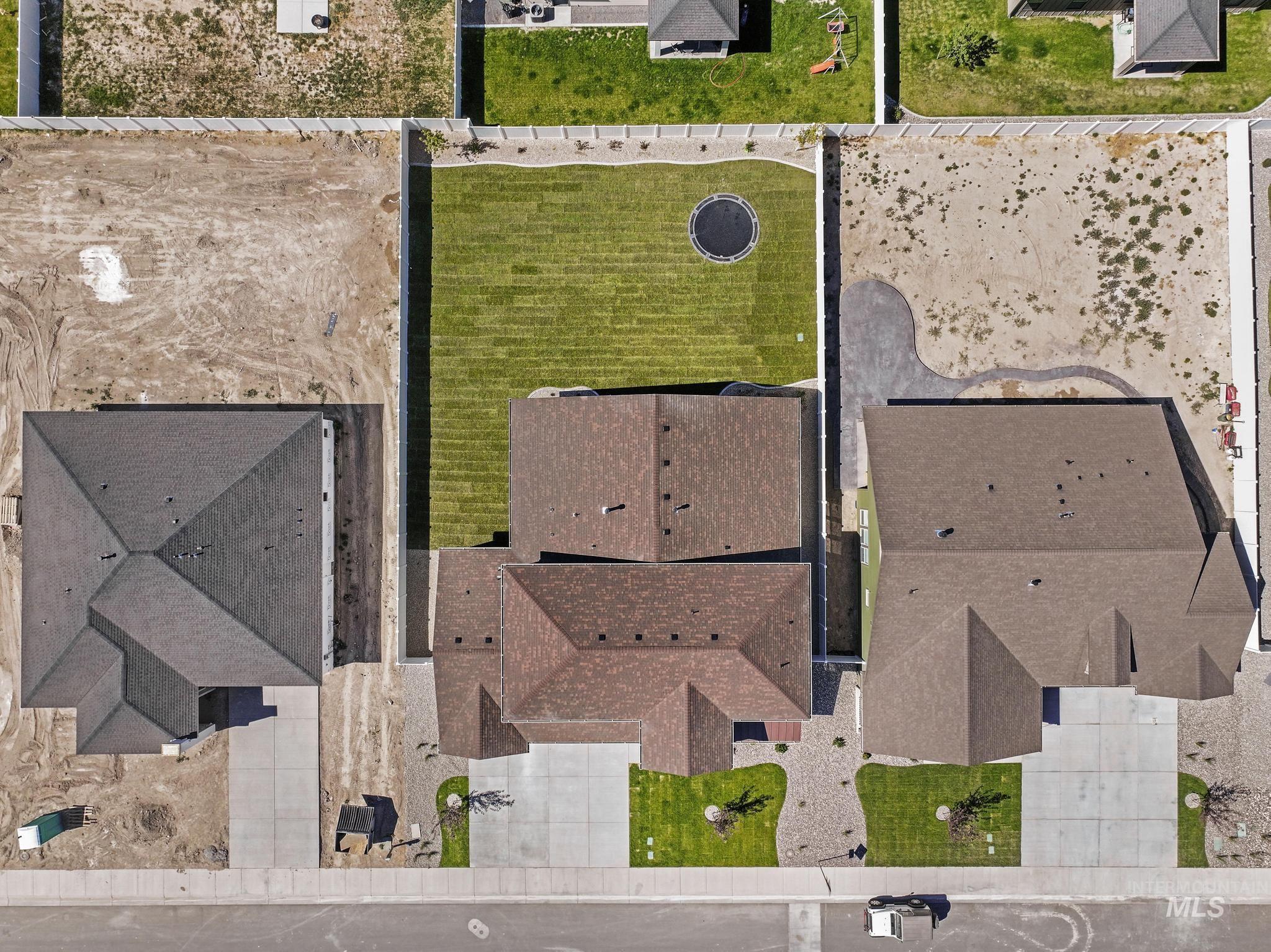 352 Maxine Lane W, Kimberly, Idaho 83341, 4 Bedrooms, 3.5 Bathrooms, Residential For Sale, Price $744,000,MLS 98990230