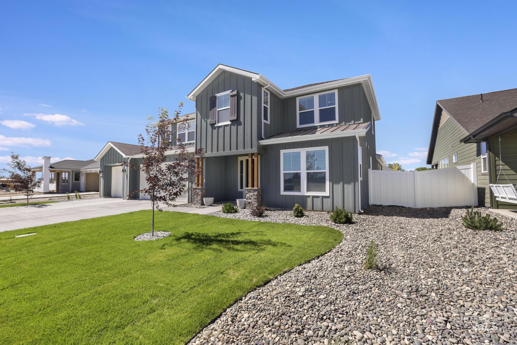 352 Maxine Lane W, Kimberly, Idaho 83341, 4 Bedrooms, 3.5 Bathrooms, Residential For Sale, Price $744,000,MLS 98990230
