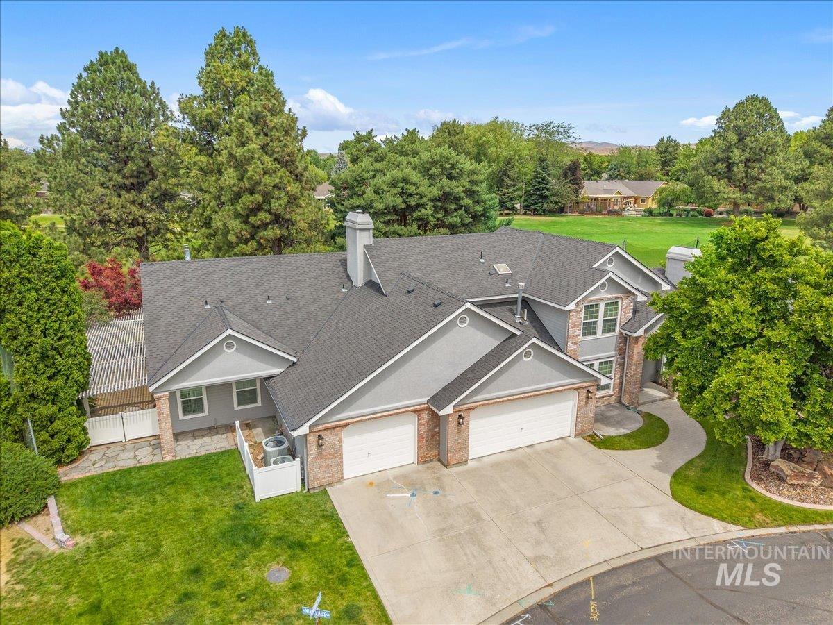 898 N Nicklaus Lane, Eagle, Idaho 83616, 3 Bedrooms, 3.5 Bathrooms, Residential For Sale, Price $699,000,MLS 98990232