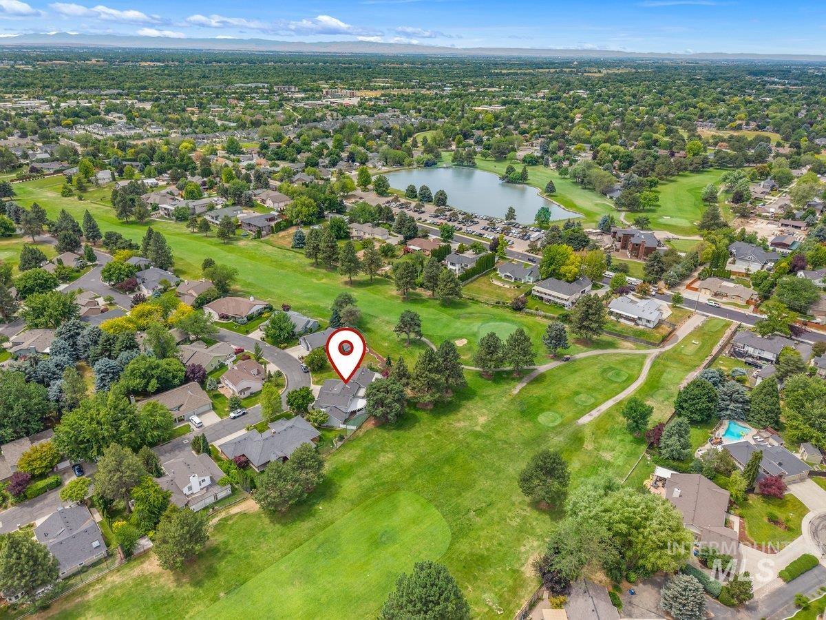 898 N Nicklaus Lane, Eagle, Idaho 83616, 3 Bedrooms, 3.5 Bathrooms, Residential For Sale, Price $699,000,MLS 98990232