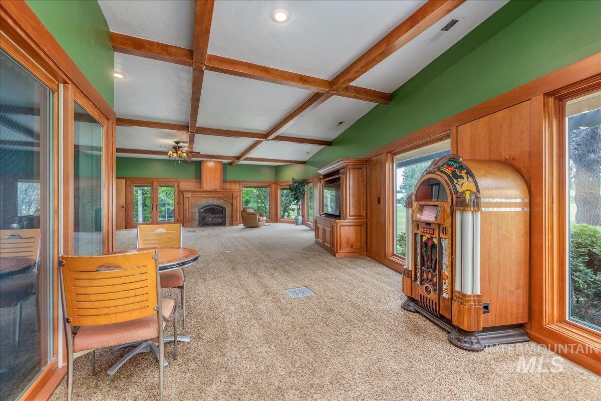 898 N Nicklaus Lane, Eagle, Idaho 83616, 4 Bedrooms, 3.5 Bathrooms, Residential For Sale, Price $675,000,MLS 98990232