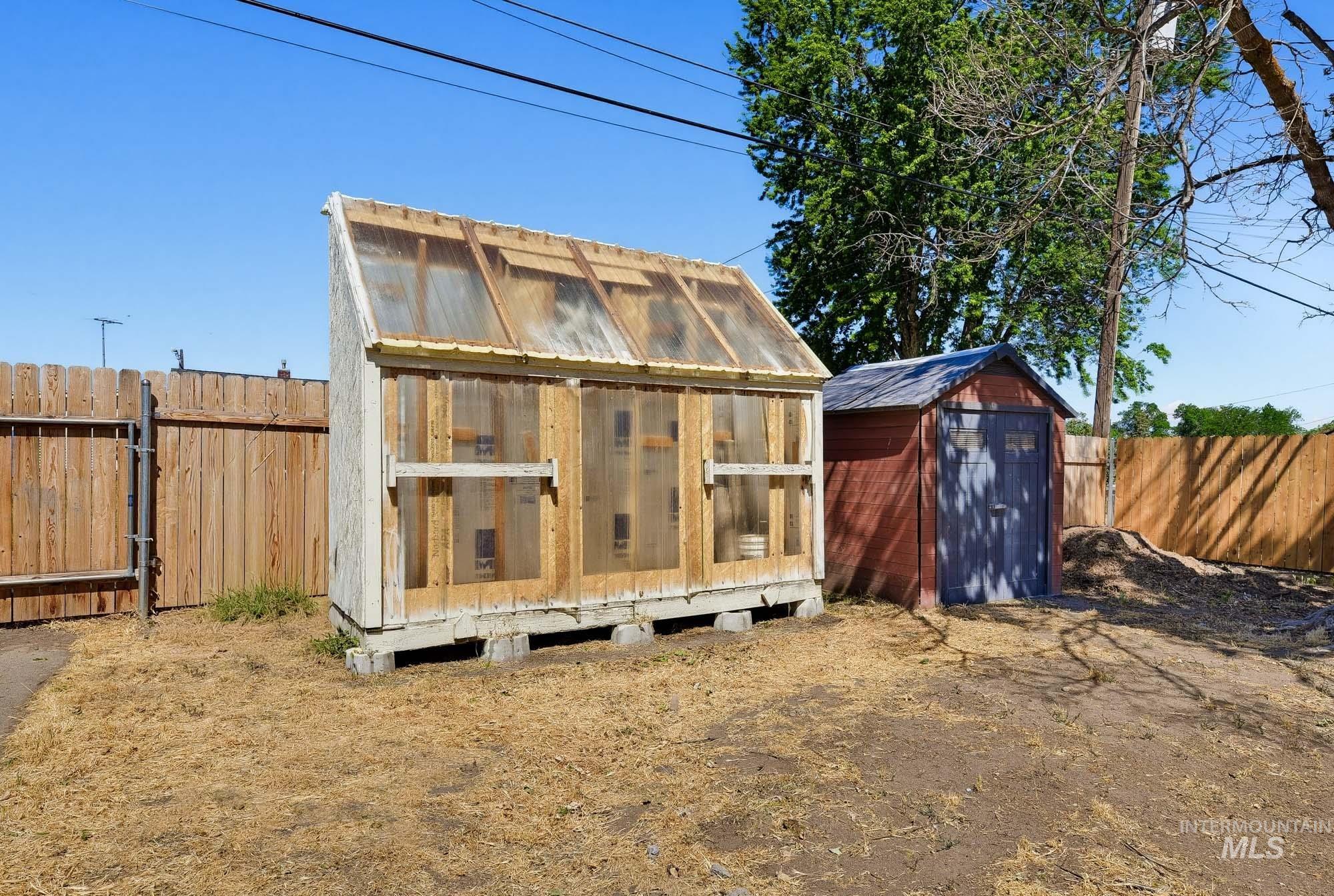 845 N 7th East, Mountain Home, Idaho 83647, 4 Bedrooms, 2 Bathrooms, Residential For Sale, Price $345,000,MLS 98990238