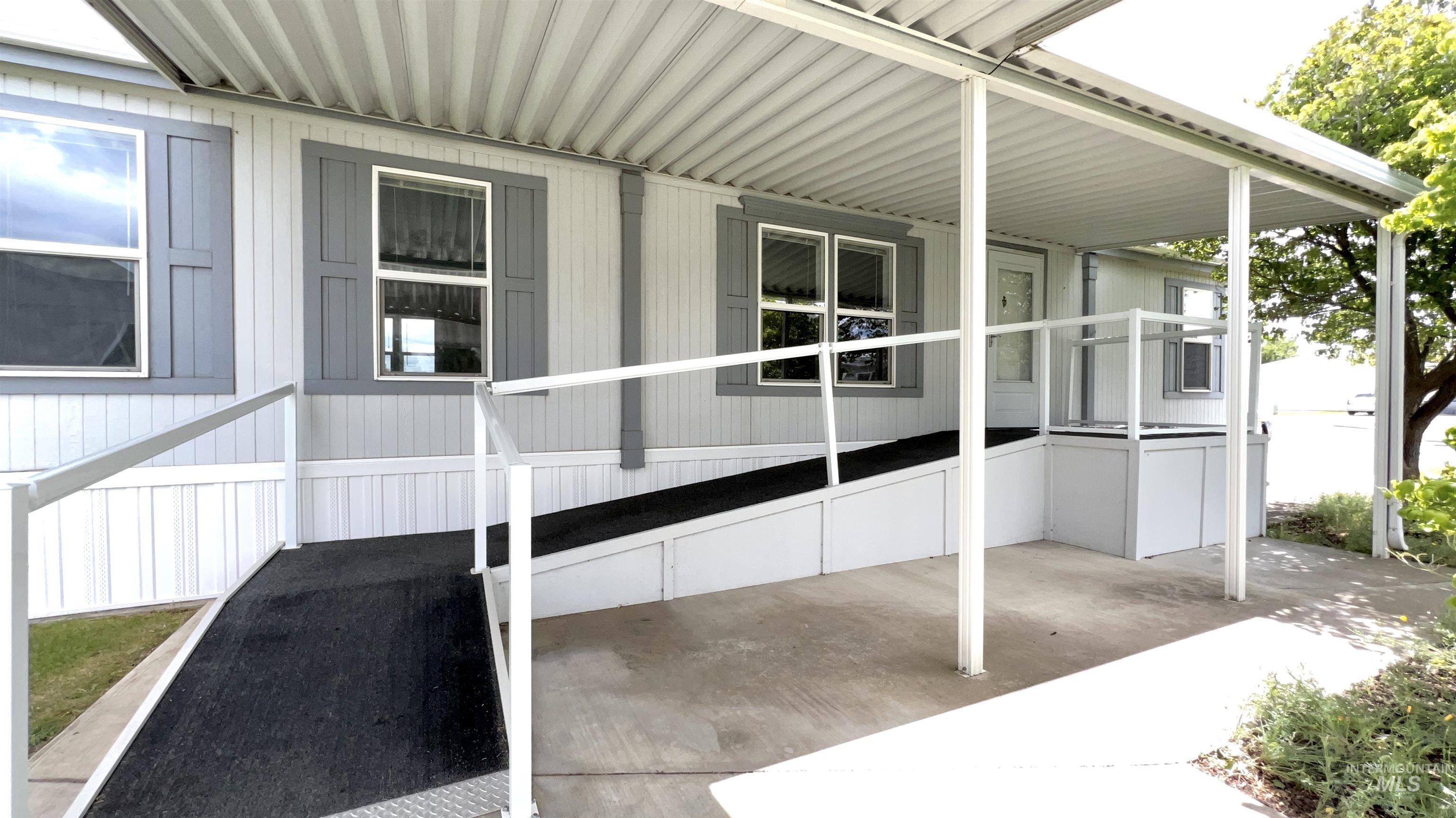 2015 6th Ave, Spc #147, Clarkston, Idaho 99403, 4 Bedrooms, 2 Bathrooms, Residential For Sale, Price $145,000,MLS 98990242