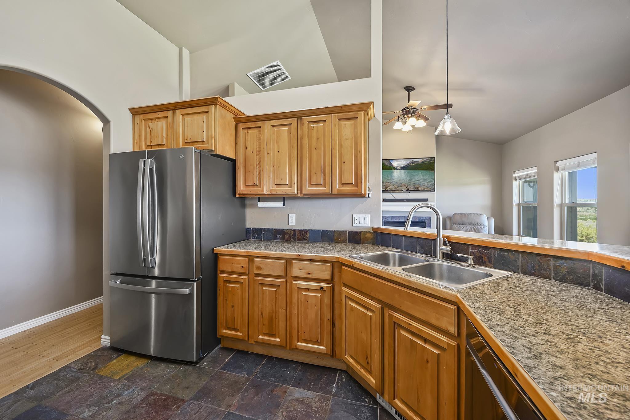4531 N 1250 E, Buhl, Idaho 83316, 4 Bedrooms, 2 Bathrooms, Residential For Sale, Price $587,000, 98990243