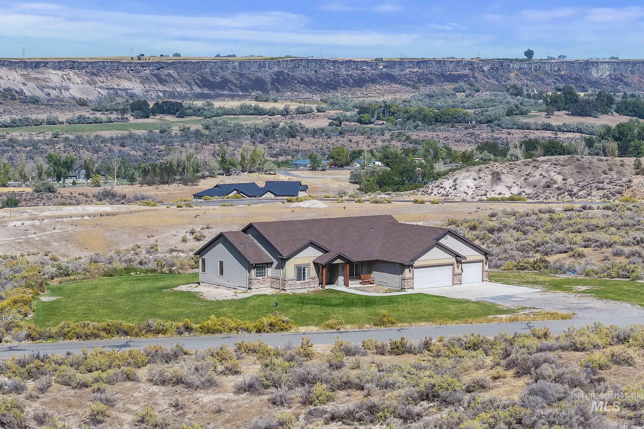 4531 N 1250 E, Buhl, Idaho 83316, 4 Bedrooms, 2 Bathrooms, Residential For Sale, Price $587,000, 98990243